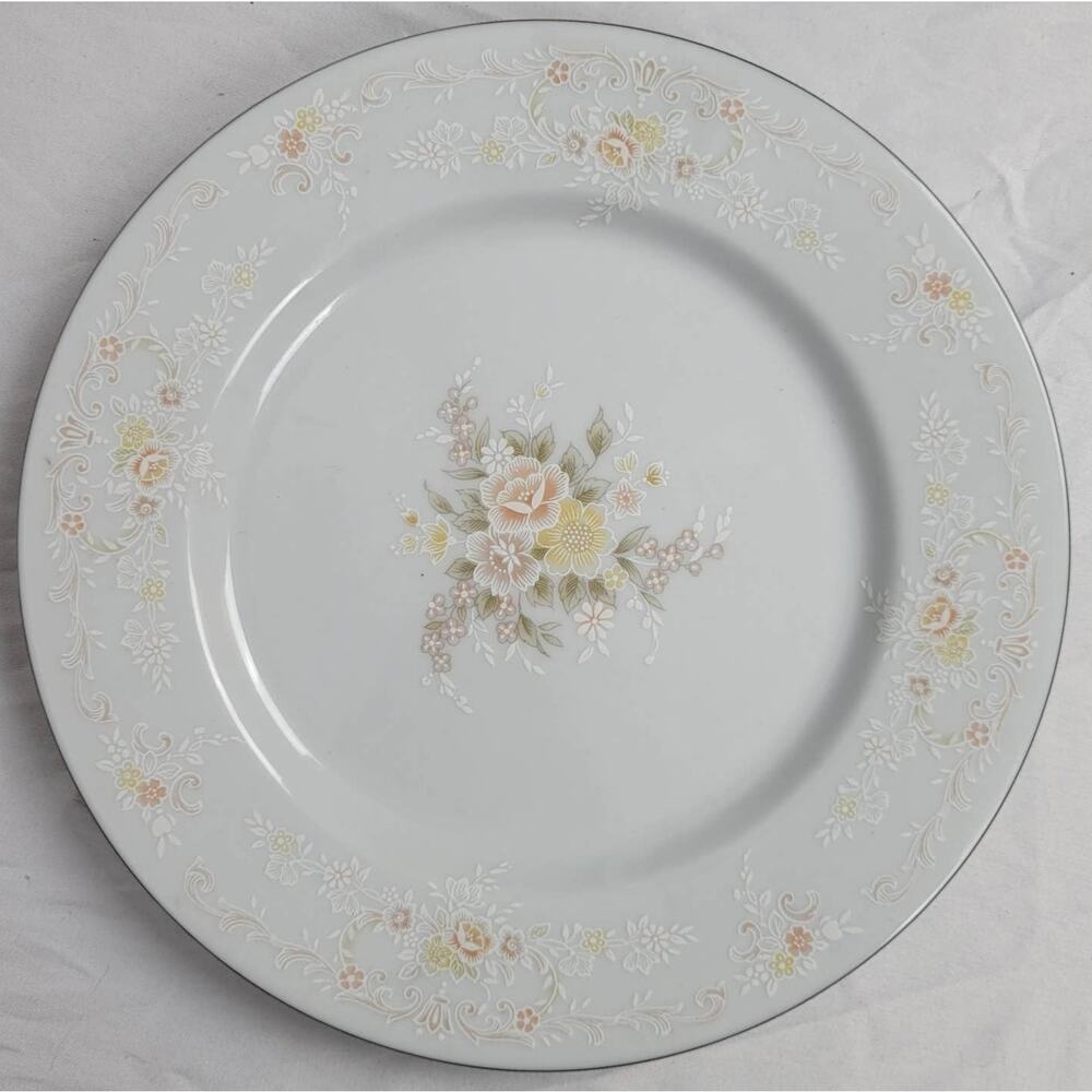 Crescent Fine China Jie Pai Dessert Plate Painted Golden Flowers and Accents